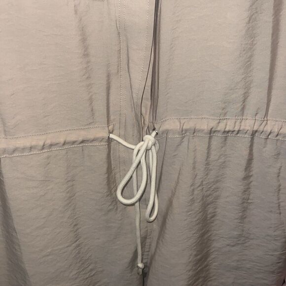 NWT Lulus “Got My Approval” Beige Utility Romper - Picture 8 of 9